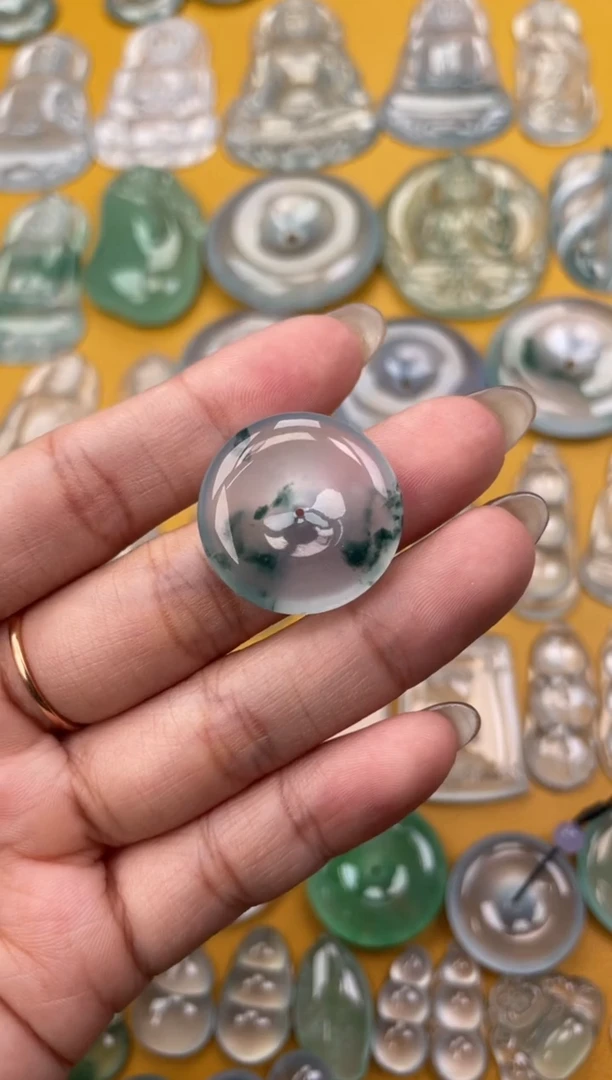 翡翠未镶嵌吊坠(不含链)平安扣 23.9 5.2