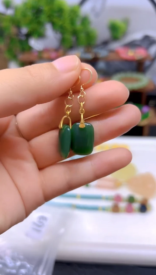 和田玉14K金镶嵌耳饰E171