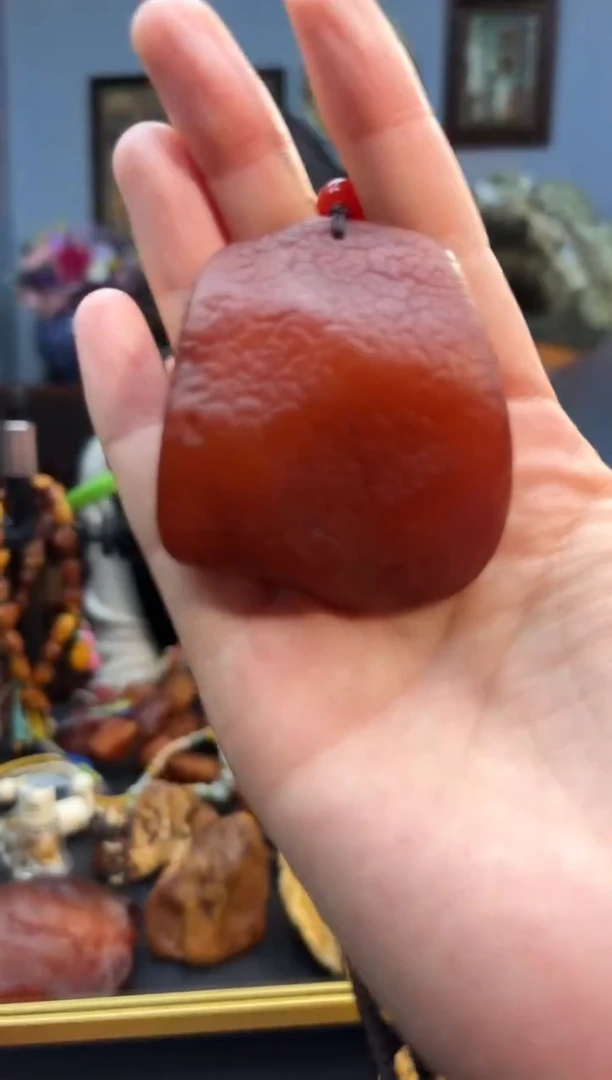 琥珀颈饰未镶嵌吊坠