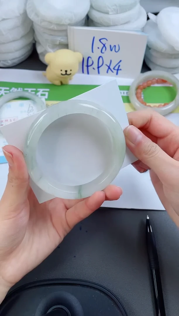 【闪购商品】石英质玉手镯未镶嵌64-60.6