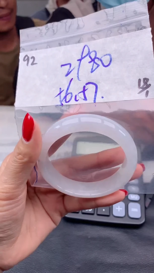 【闪购商品】定制翡翠未镶嵌92毛货需精细抛光手镯多样性拍一发一