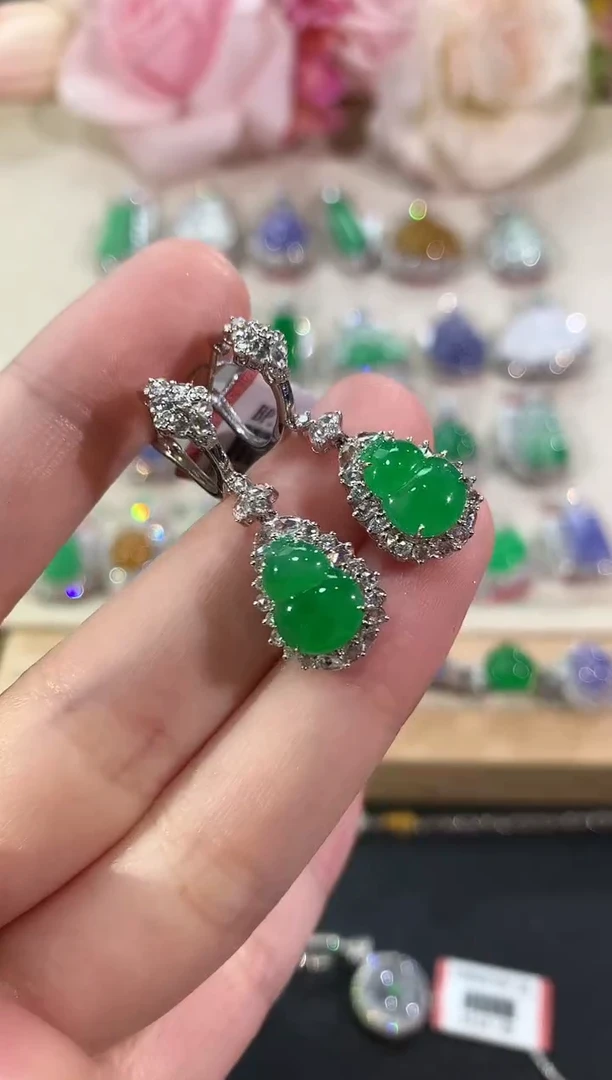 18K金镶嵌翡翠耳饰默**护冬日珠宝Q94 总价28800-尾款18800