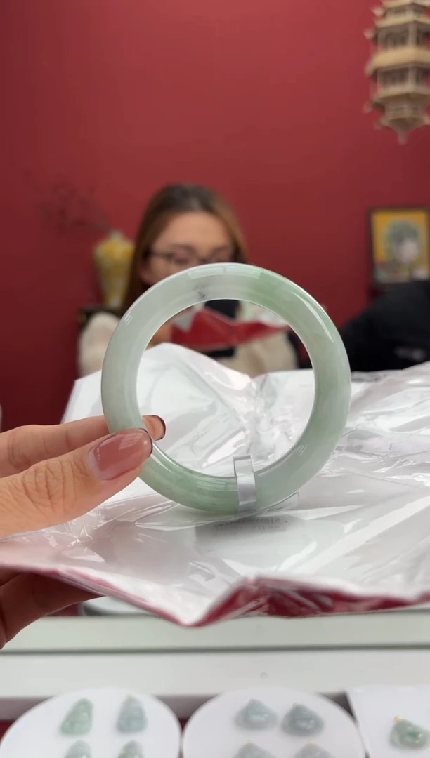 【闪购商品】翡翠手镯未镶嵌2手镯