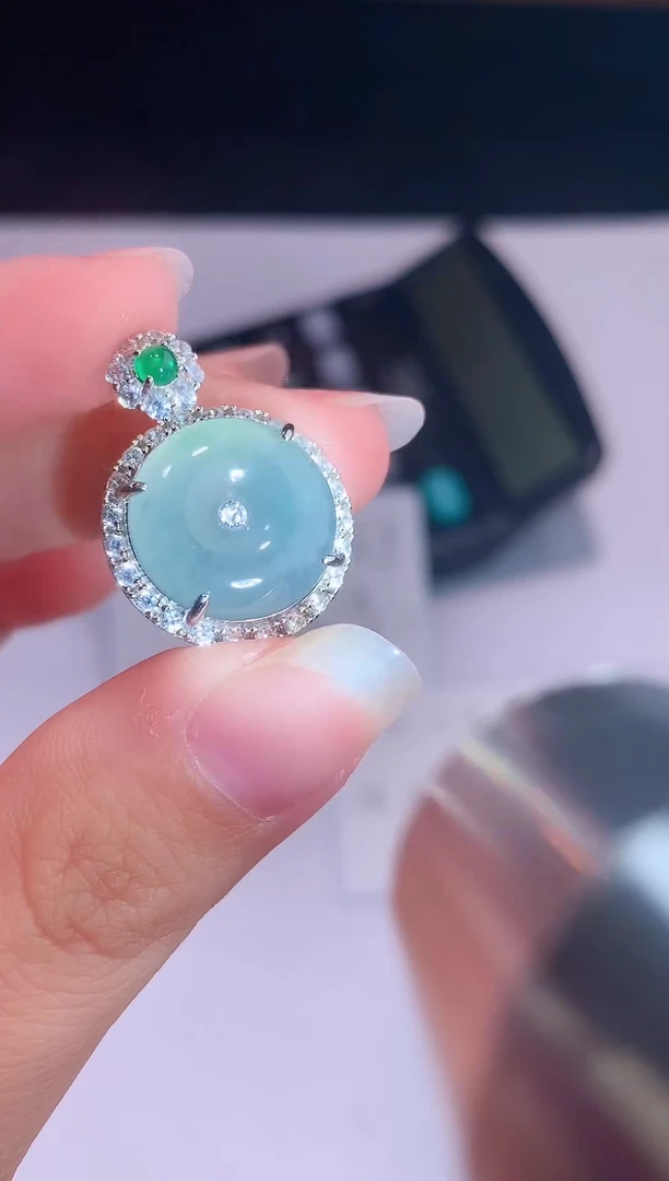 颈饰未镶嵌翡翠0芹0翡翠珠宝704