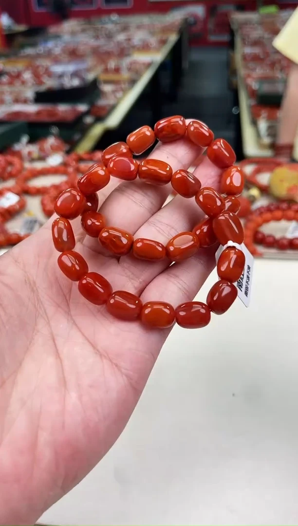 未镶嵌瓦西随型手串南红玛瑙（多样式发其一）