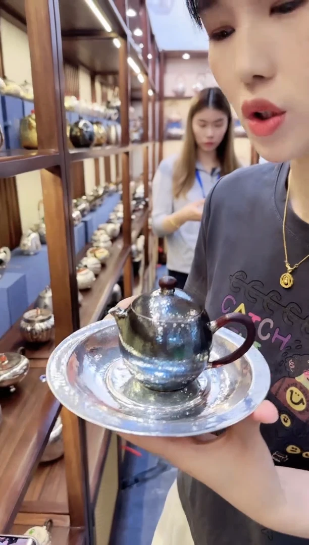 细工坊 足银9999 泡茶壶一个