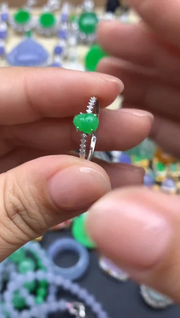 翡翠戒指18K金镶嵌468-春日珠宝