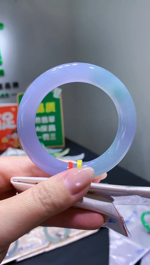 未镶嵌手镯翡翠-k68 天然缅甸A货翡翠56.2圆条总价11万定金2万