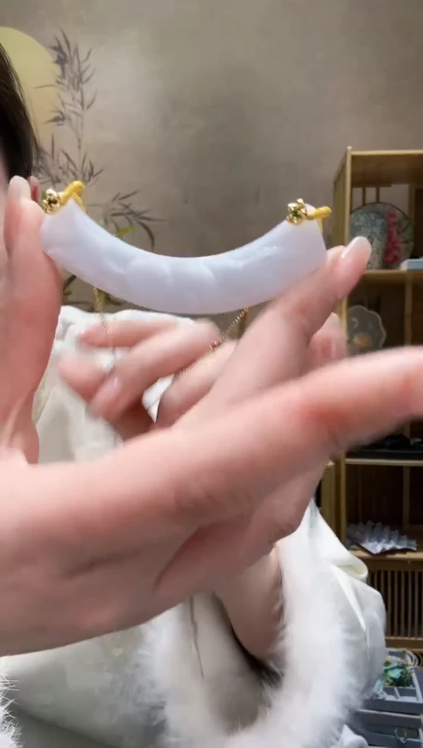 【闪购商品】翡翠颈饰未镶嵌吊坠