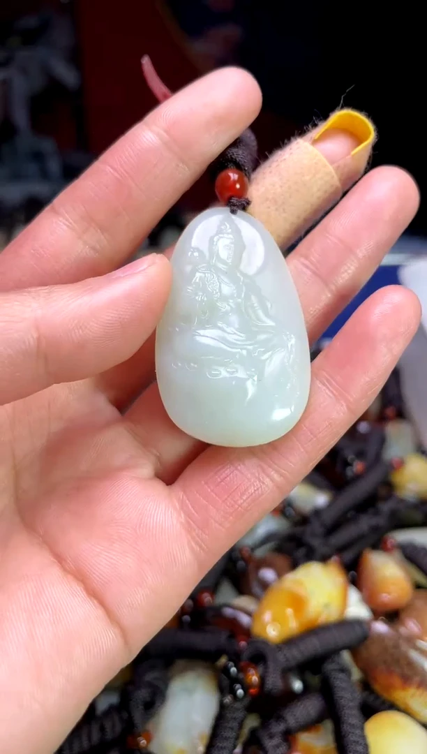 【闪购商品】和田玉颈饰未镶嵌1