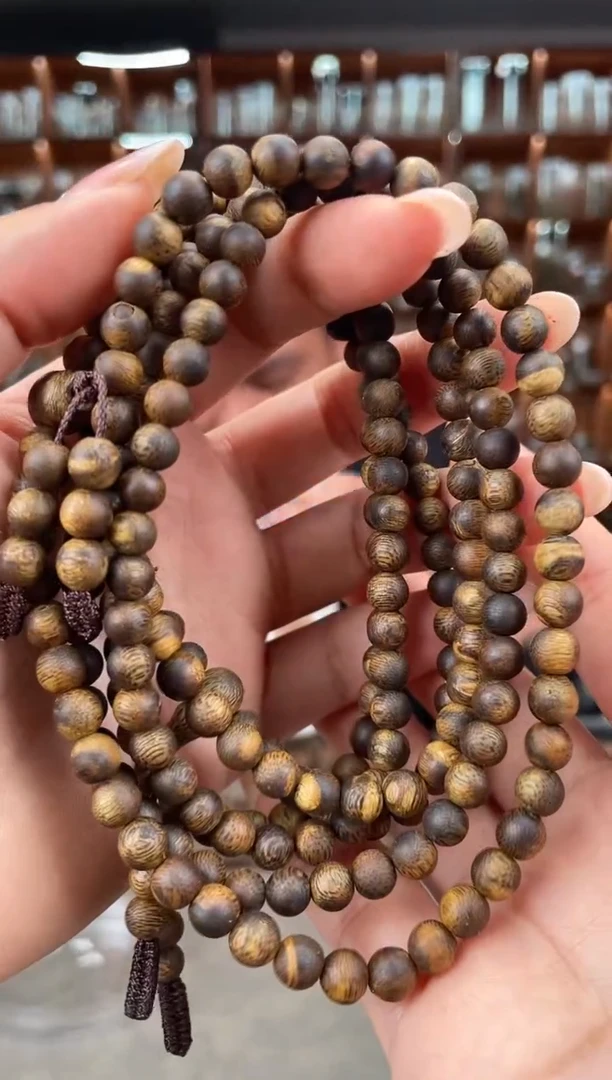 【闪购商品】沉香手串11号国香绿奇楠多样性发一条