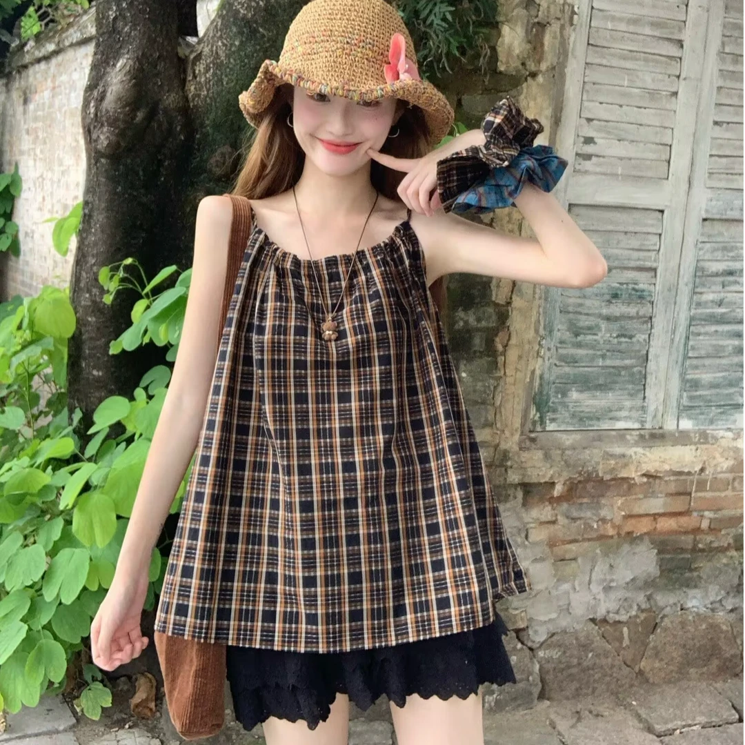 韩系格纹吊带背心女夏季新款老钱风松弛感穿搭别致独特甜美小上衣