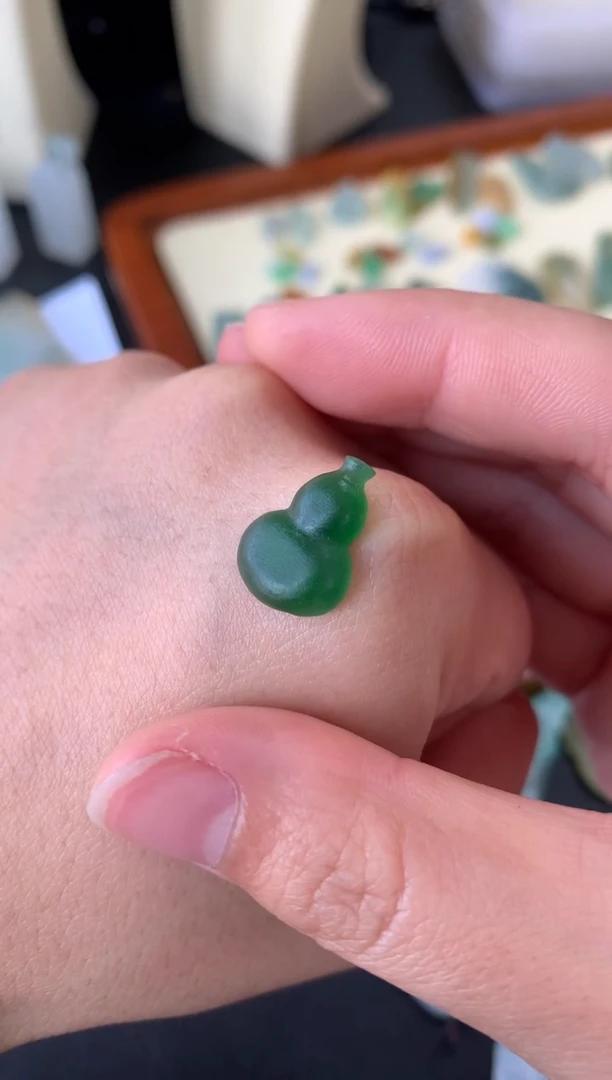 【闪购商品】定制翡翠未镶嵌翡翠