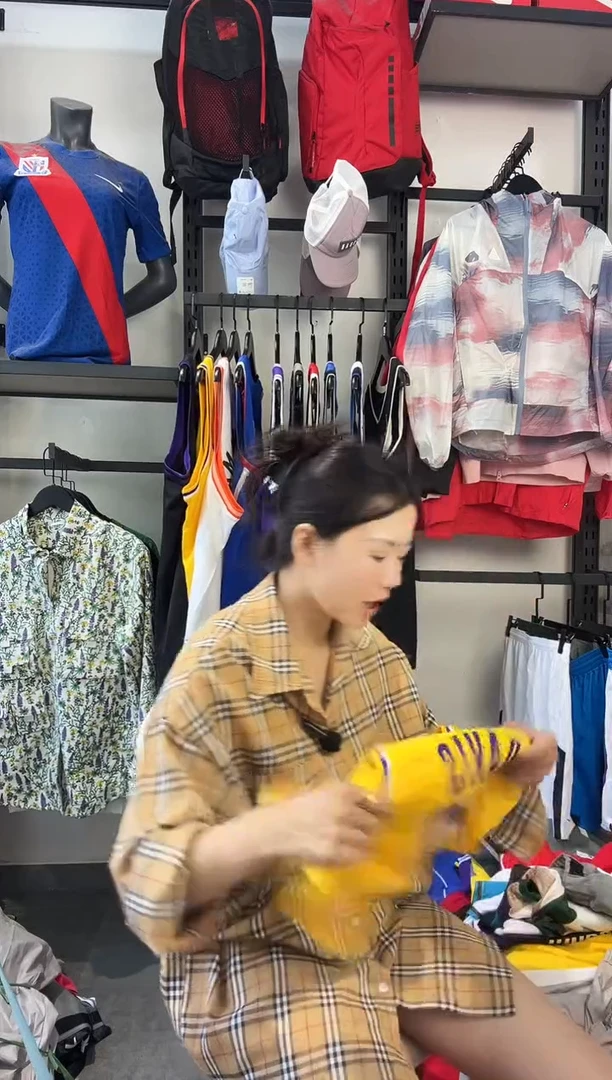 417编码 耐克卫衣服饰过款为准 尺码·M19.9