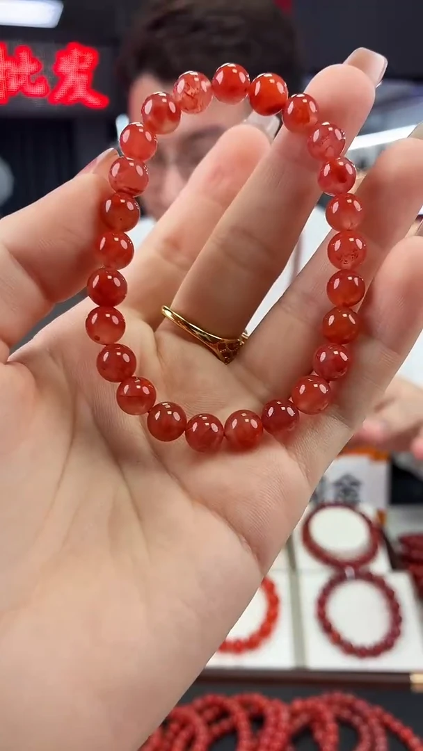 南红玛瑙瓦西手串7+未镶嵌一个/条