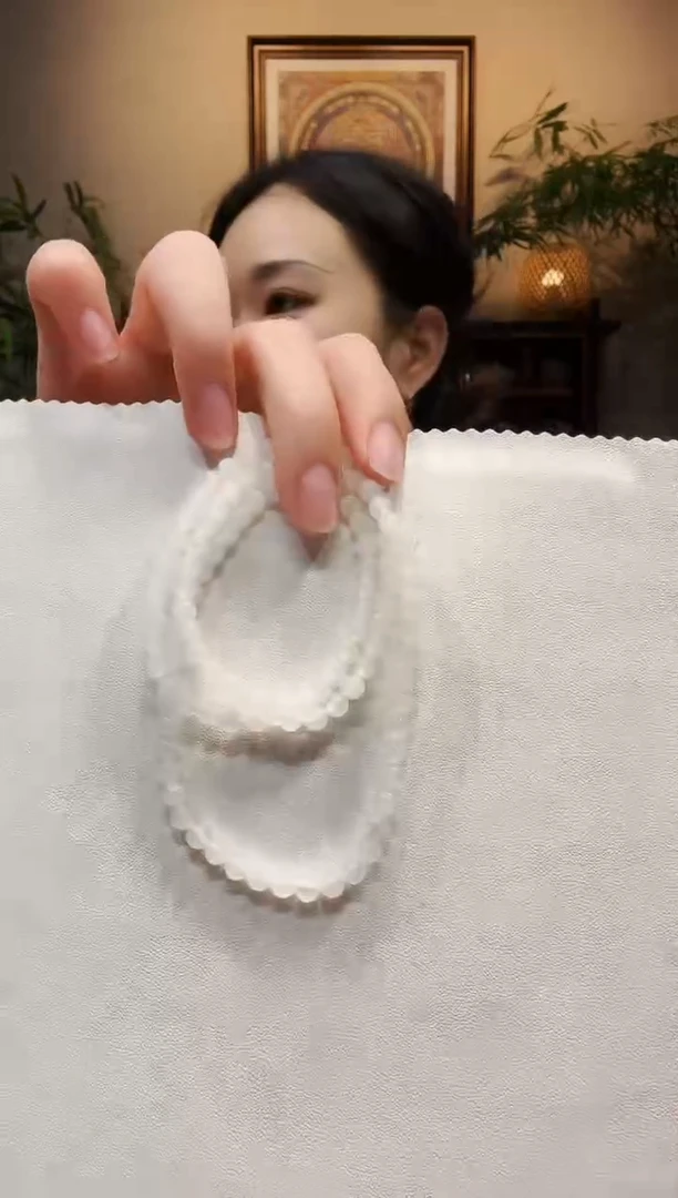 颈饰未镶嵌和田玉颈饰