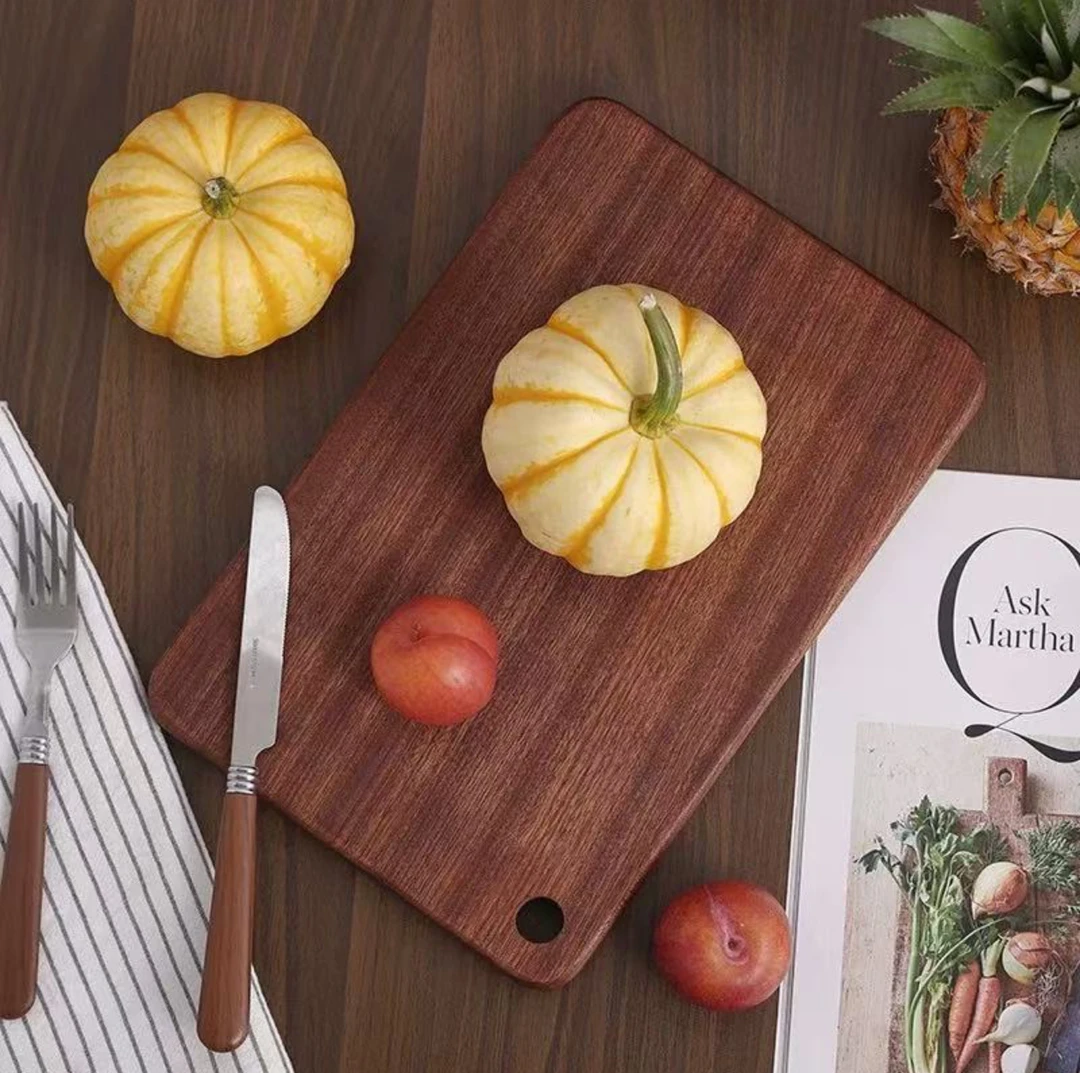 乌檀木圆孔中号方形菜板30*20*2cm WTCB-05