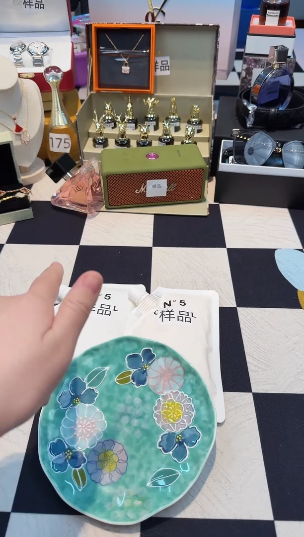 瓷片-----------