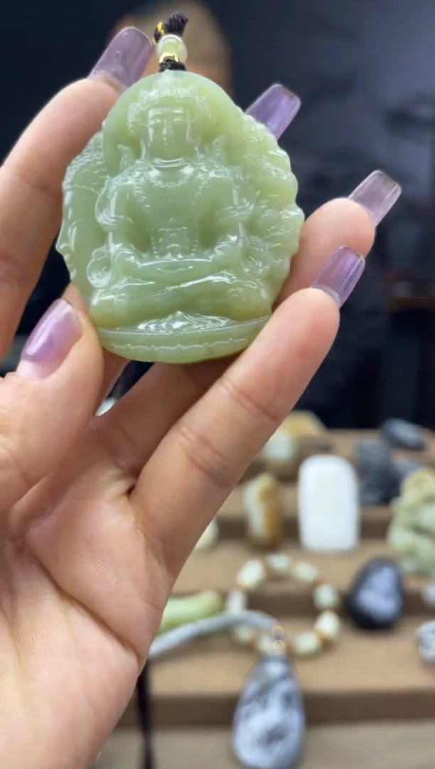 颈饰未镶嵌和田玉1