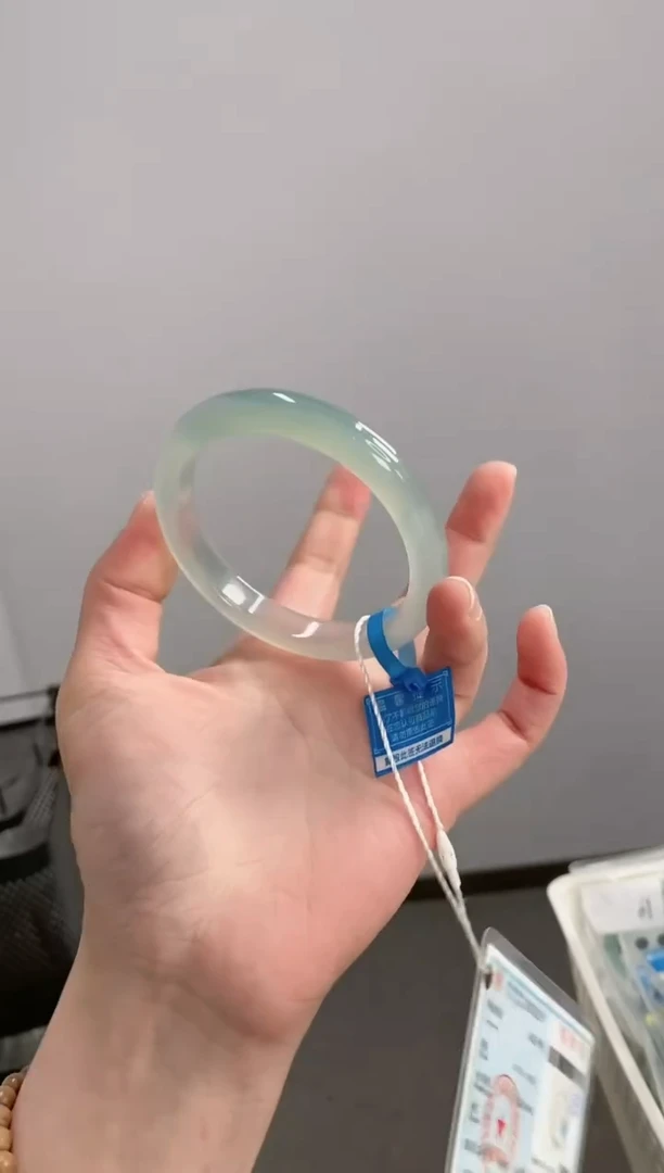 【闪购商品】玛瑙/玉髓手镯未镶嵌60圈