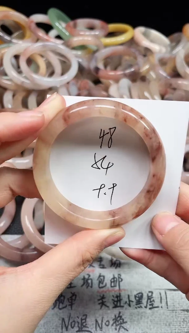 未镶嵌手镯石英质玉48