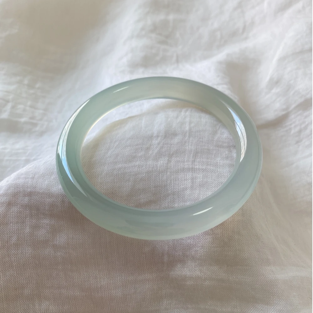 权威正品天然冰晴绿玉髓手镯高品百搭晴水绿玛瑙胖圆镯多样性发一