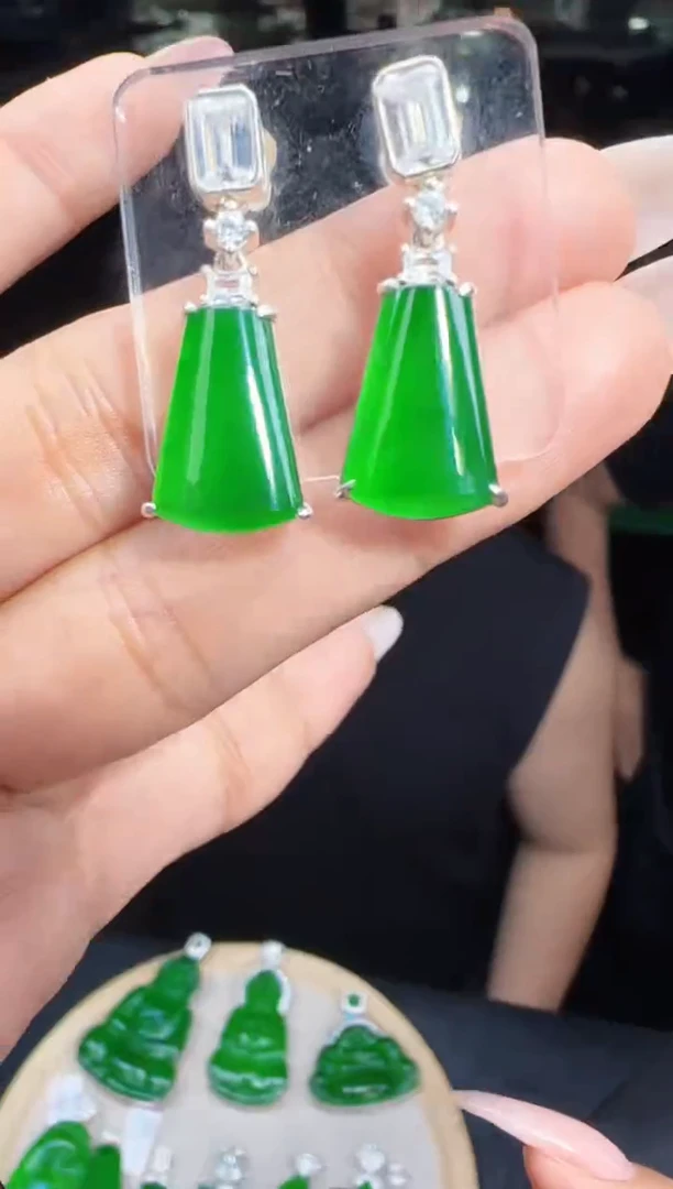 未镶嵌定制翡翠翡翠耳环238