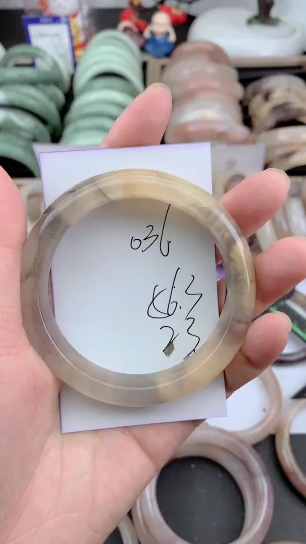 未镶嵌手镯石英质玉036