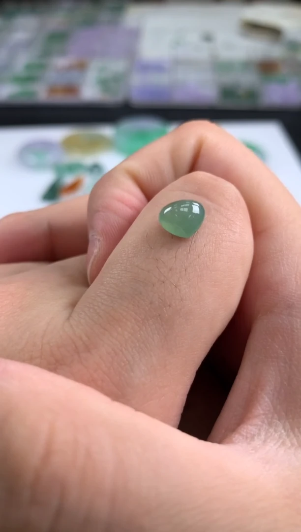 【闪购商品】定制翡翠未镶嵌翡翠