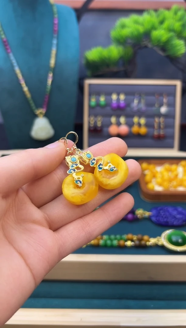 【闪购商品】蜜蜡耳饰14K金镶嵌E219