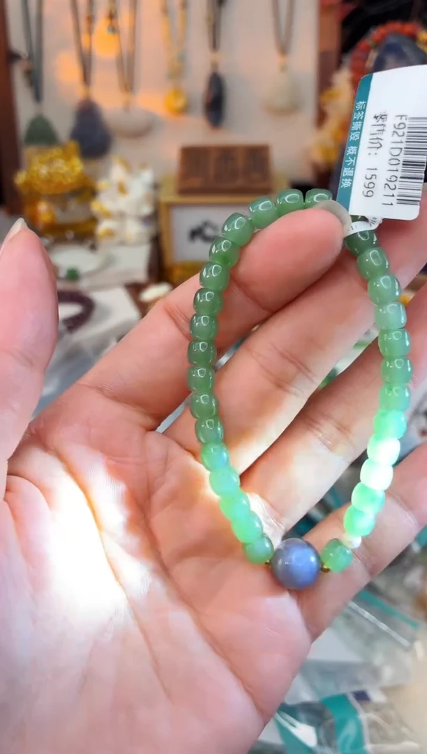 未镶嵌和田玉手饰@@E921D019211