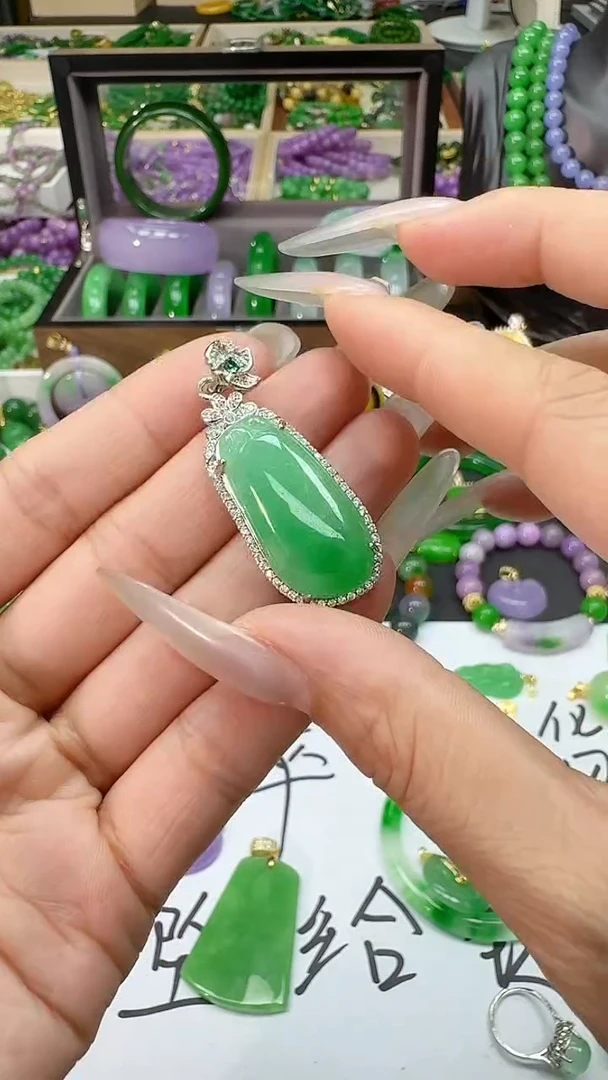 福瓜镶嵌吊坠啊啊啊
