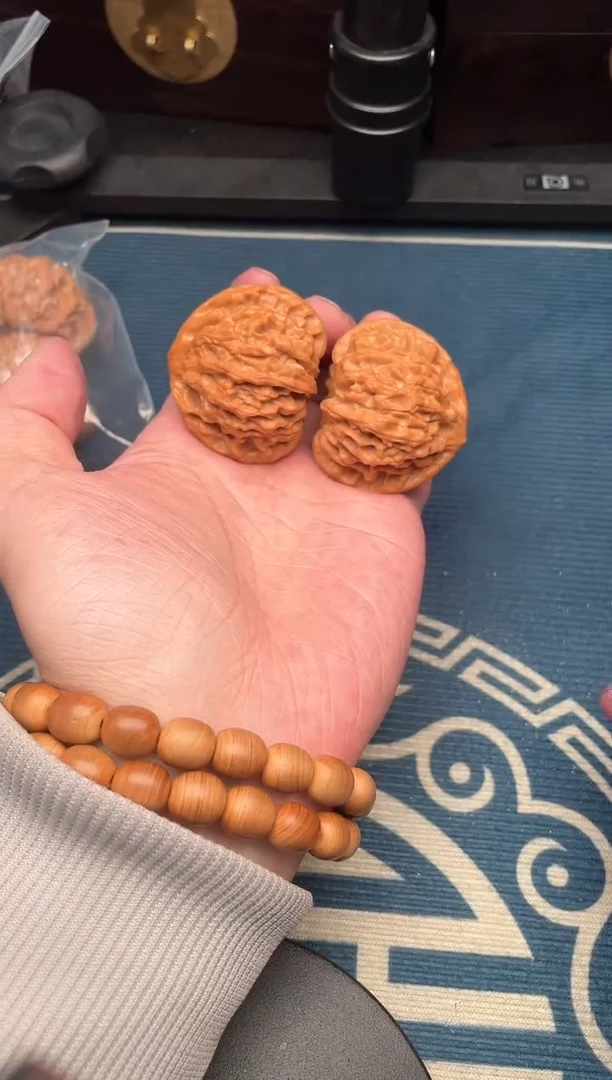 【闪购商品】文玩核桃吊坠龙门涧43