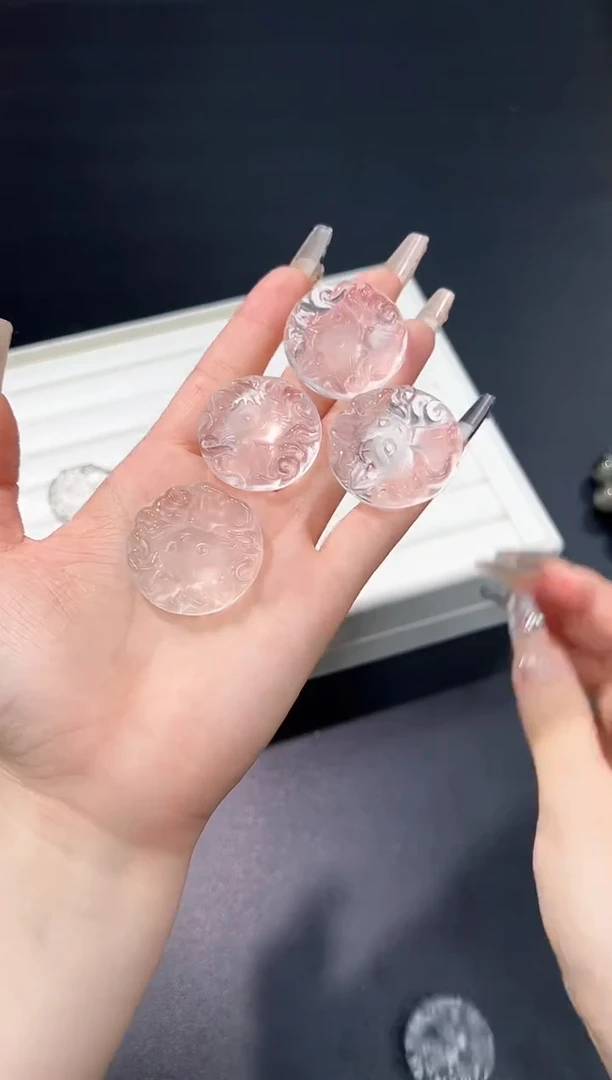 未镶嵌吊坠(赠链)水晶26b多样性发其一【1个】默认微瑕