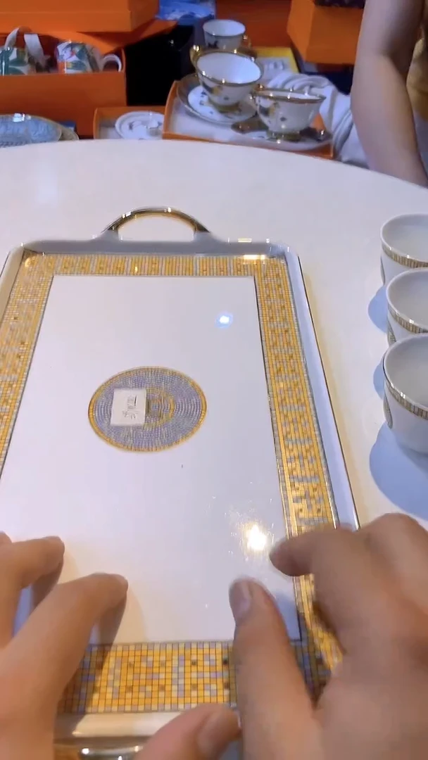 杯鸿辉家品牌瓷器，京东包邮！
