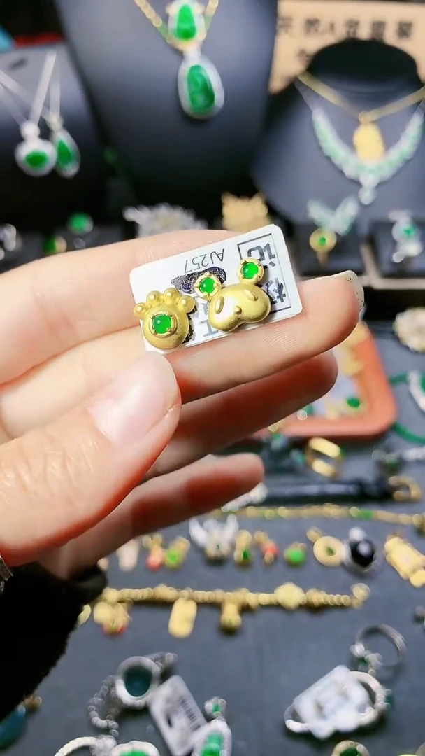 【闪购商品】翡翠耳饰银S925镶嵌耳饰