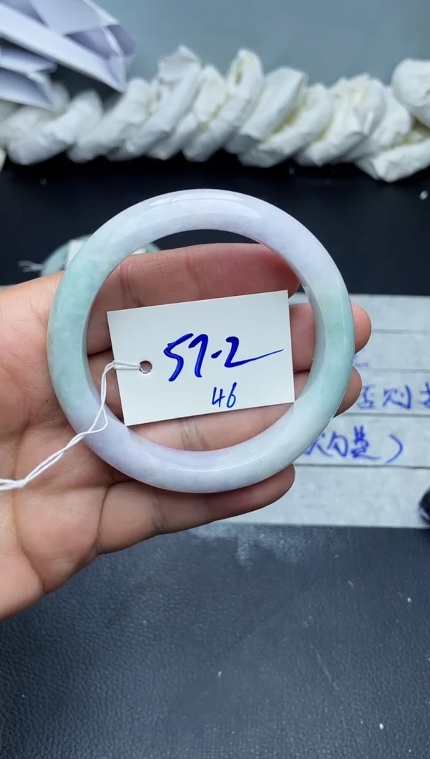 未镶嵌手镯翡翠46