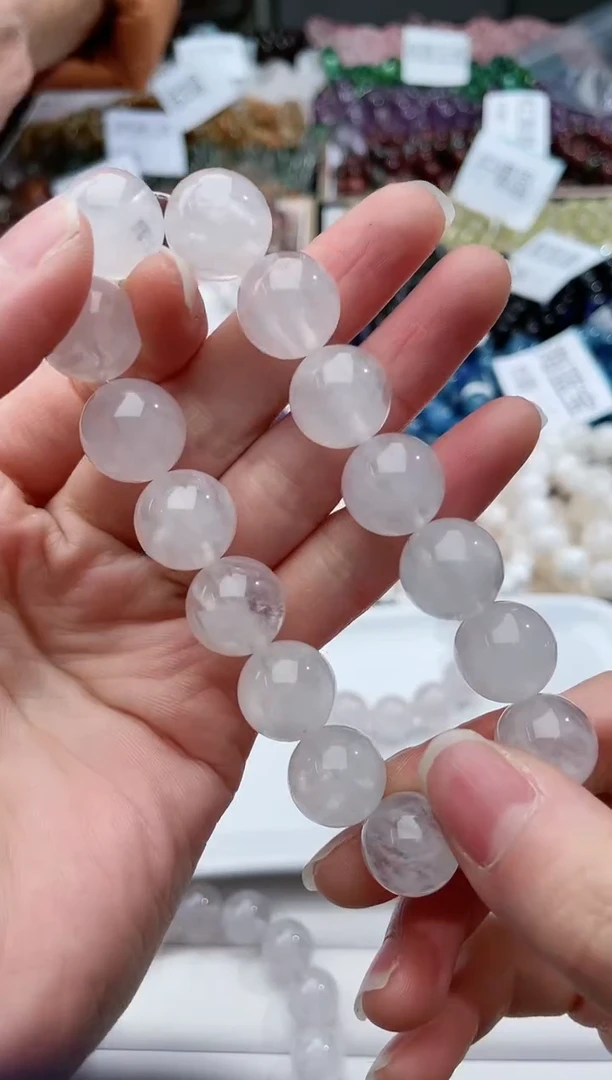 【闪购商品】水晶手链未镶嵌白兔毛14m