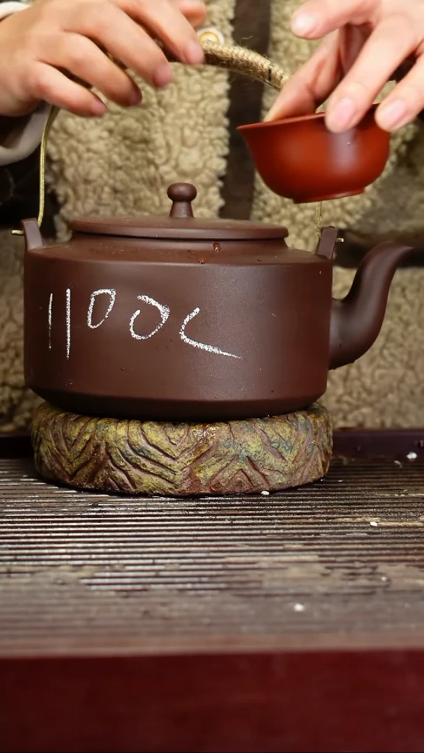 宜兴原矿紫砂壶茶壶宜兴原矿紫砂壶茶壶1100C