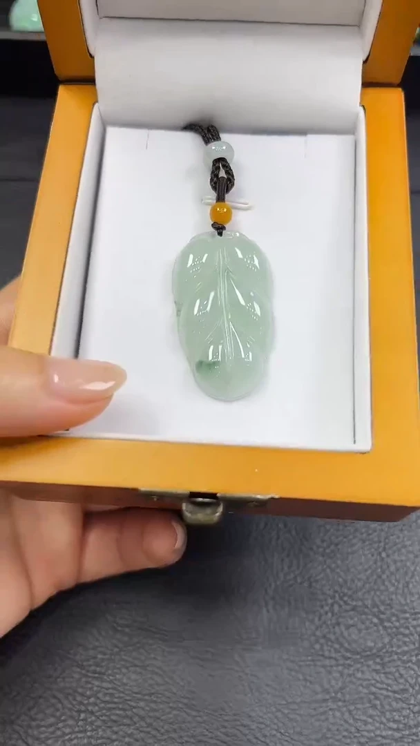 未镶嵌挂件翡翠叶子