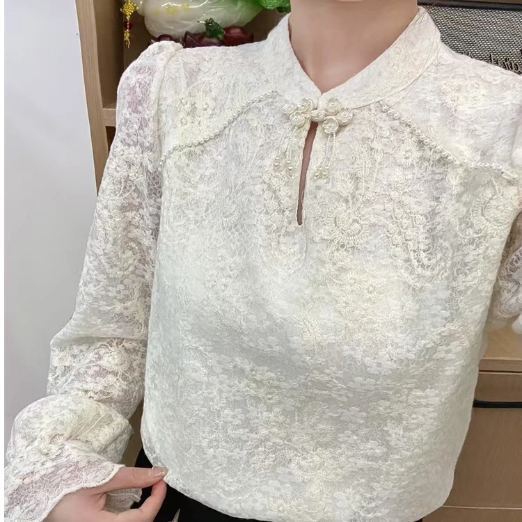 【秘密之约】春季新款立领盘扣蕾丝衬衫女时尚洋气减龄百搭漂亮上衣