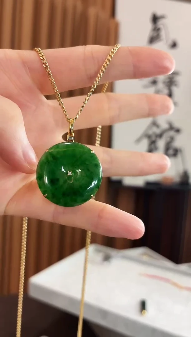 吊坠(不含链)未镶嵌翡翠吊坠