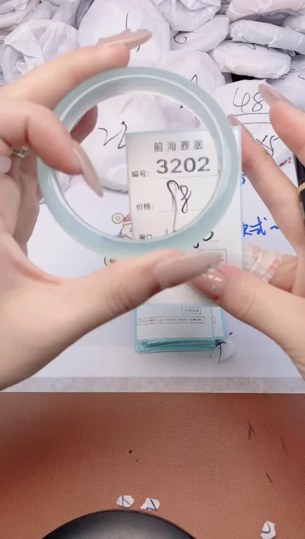 【闪购商品】玛瑙/玉髓手镯未镶嵌3202