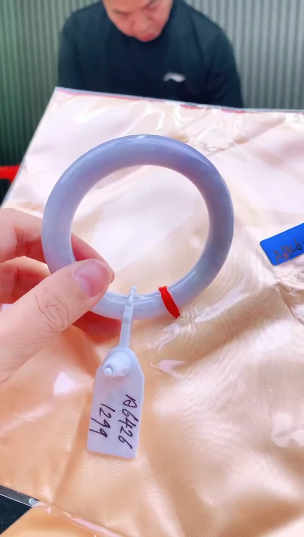 未镶嵌手镯翡翠111