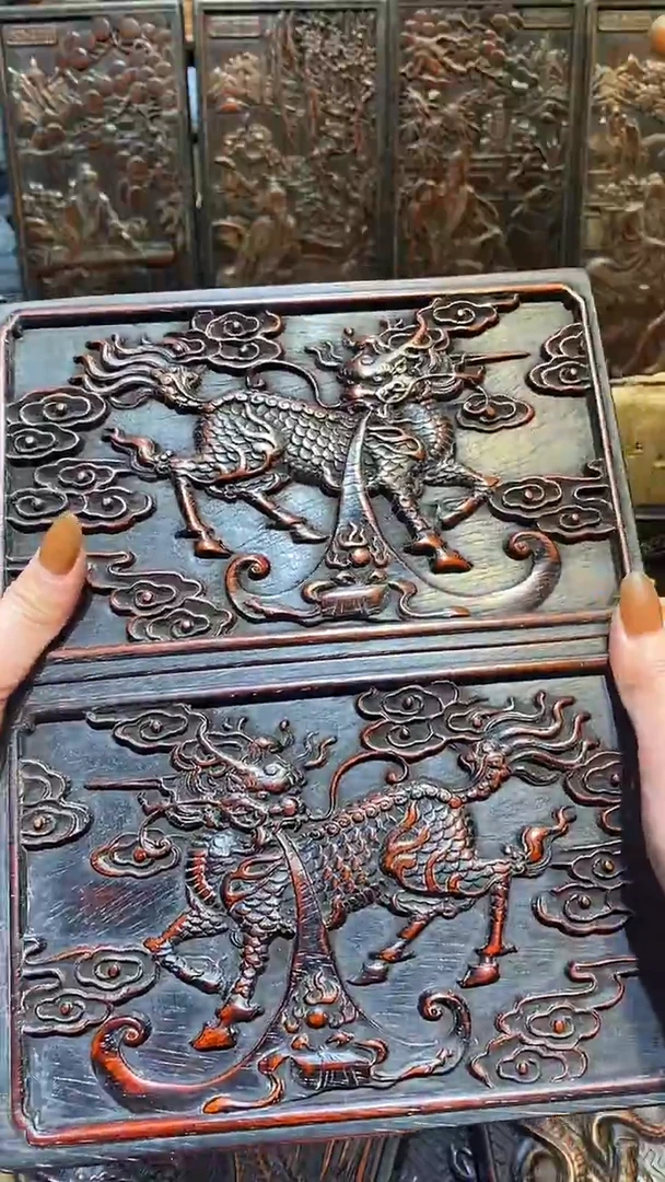 木紫檀雕刻一物一拍