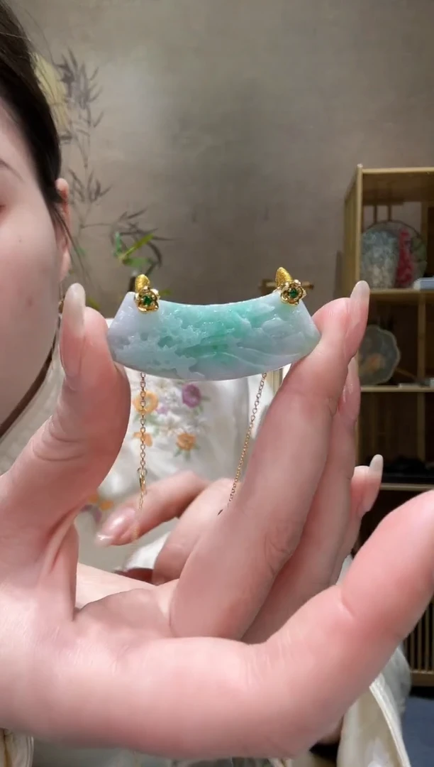 【闪购商品】翡翠颈饰未镶嵌吊坠