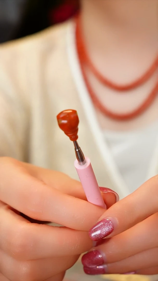 吊坠(不含链)未镶嵌南红玛瑙原矿包浆料吊坠一个