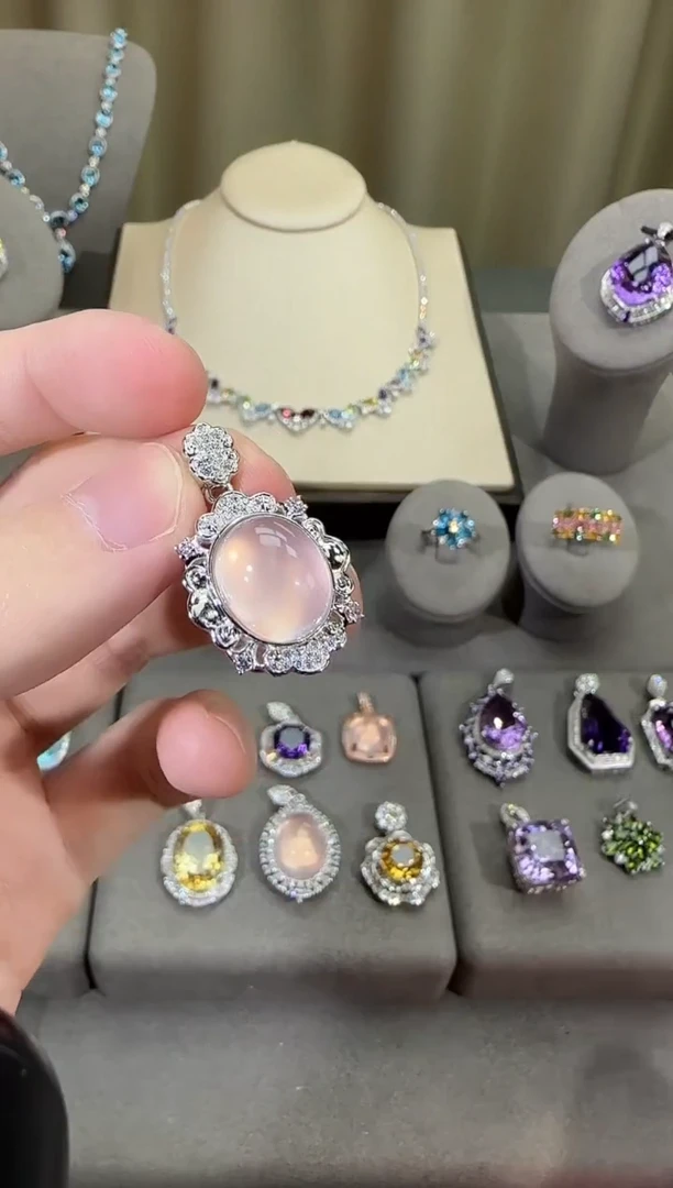 颈饰银S925镶嵌芙蓉石11*13mm星光粉水晶吊坠