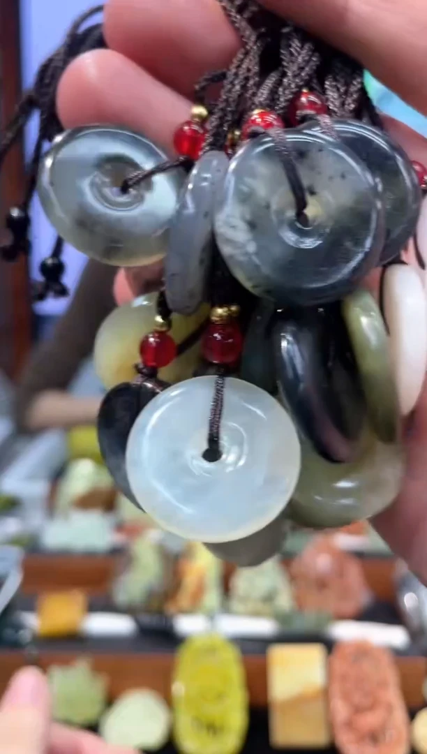 【闪购商品】岫玉吊坠未镶嵌多样性发货*拍一发一