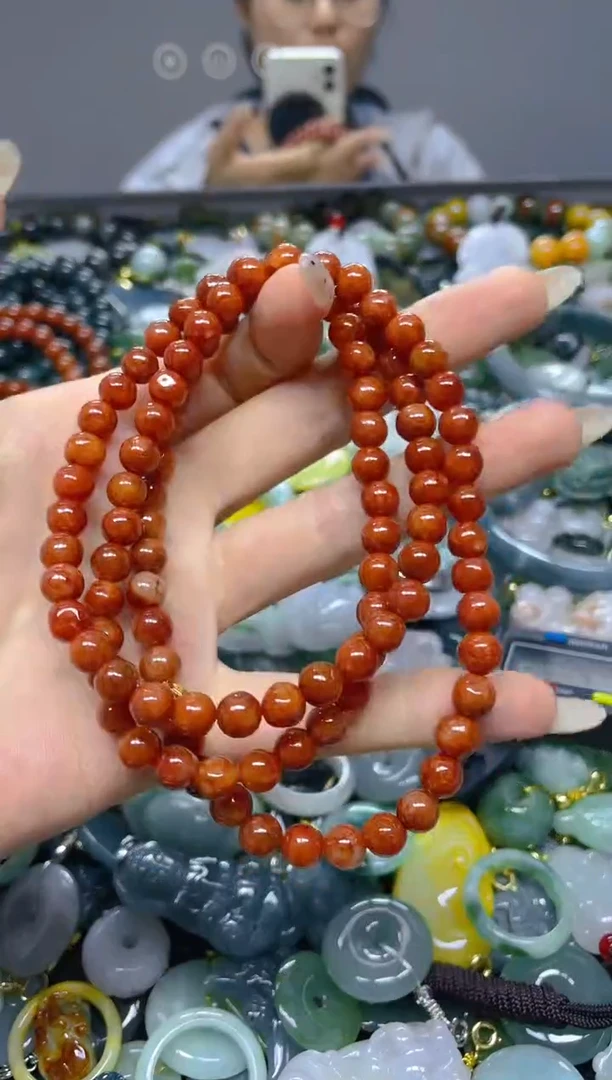 颈饰未镶嵌翡翠6MM/ N /翡翠A货，一件也是批发价